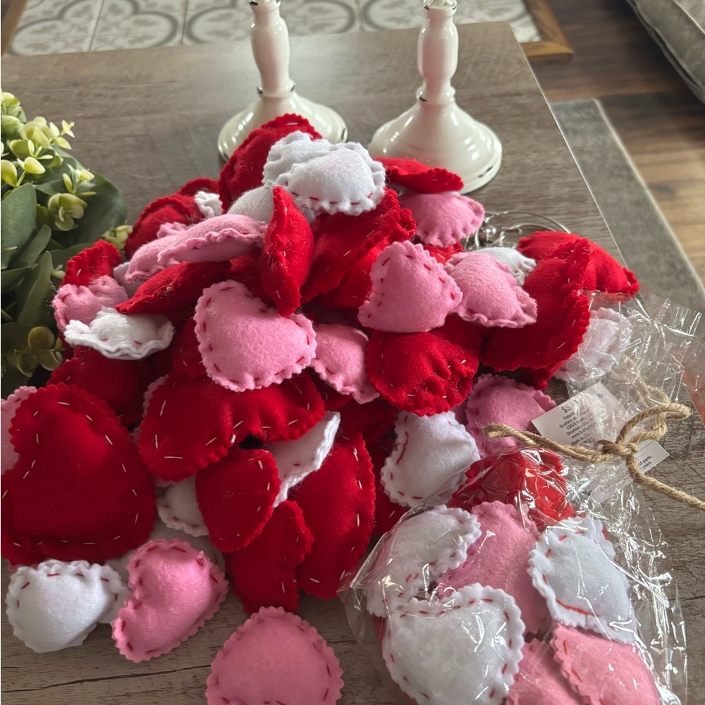 Valentine scatters and fillers 91 pieces